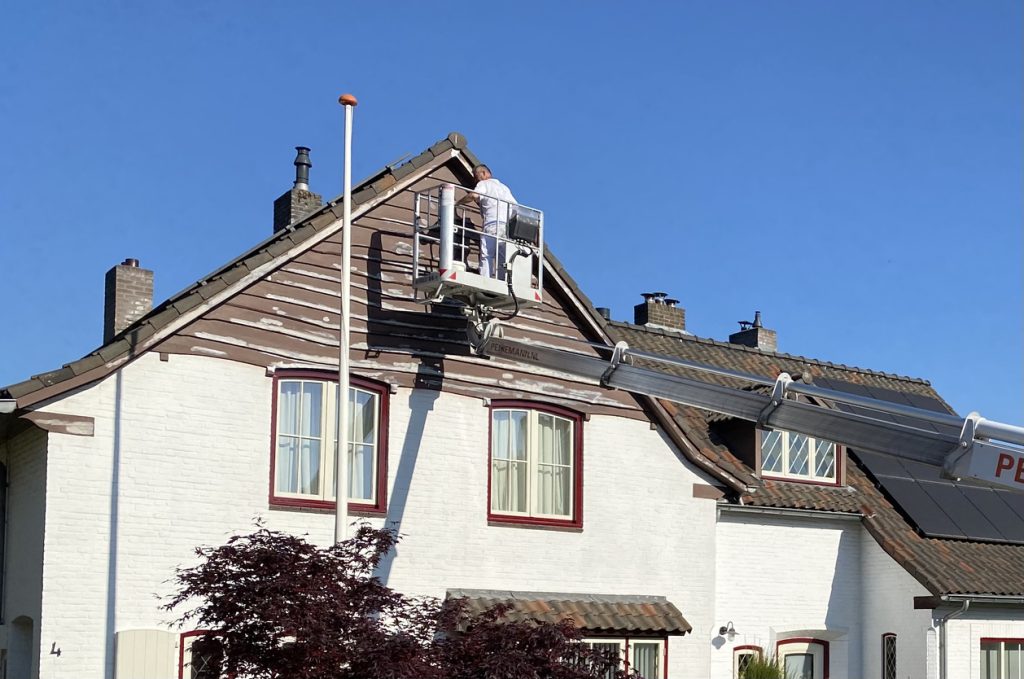 Schilder. Schilderwerk buiten.