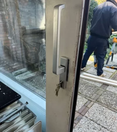 Houten schuifpui. Schuifpui reparaties.
